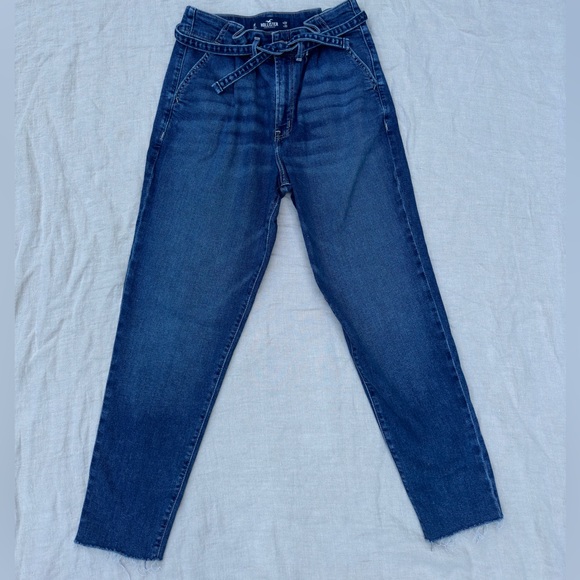 Hollister Ultra High Rise Mom Jeans Size 27 - Picture 2 of 8